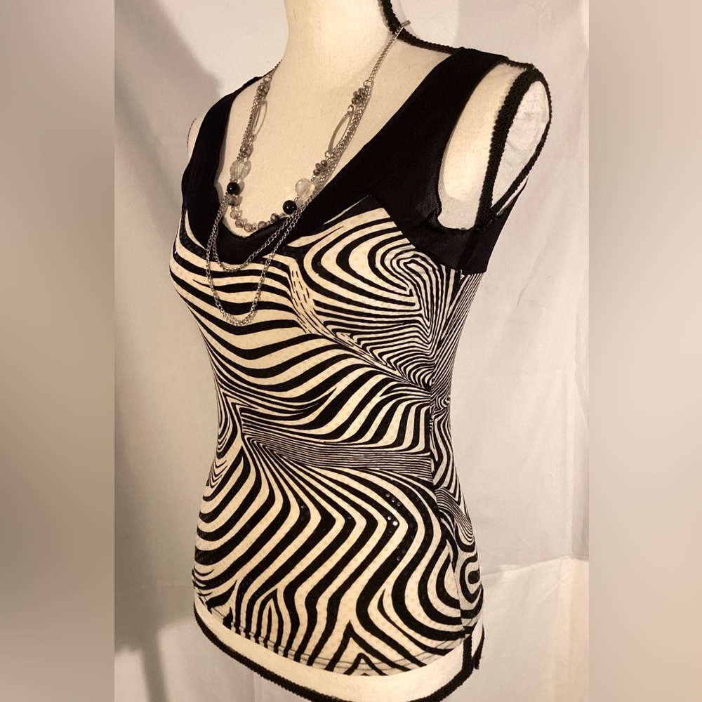 Sharagano Paris shiny tank top. Size S/M